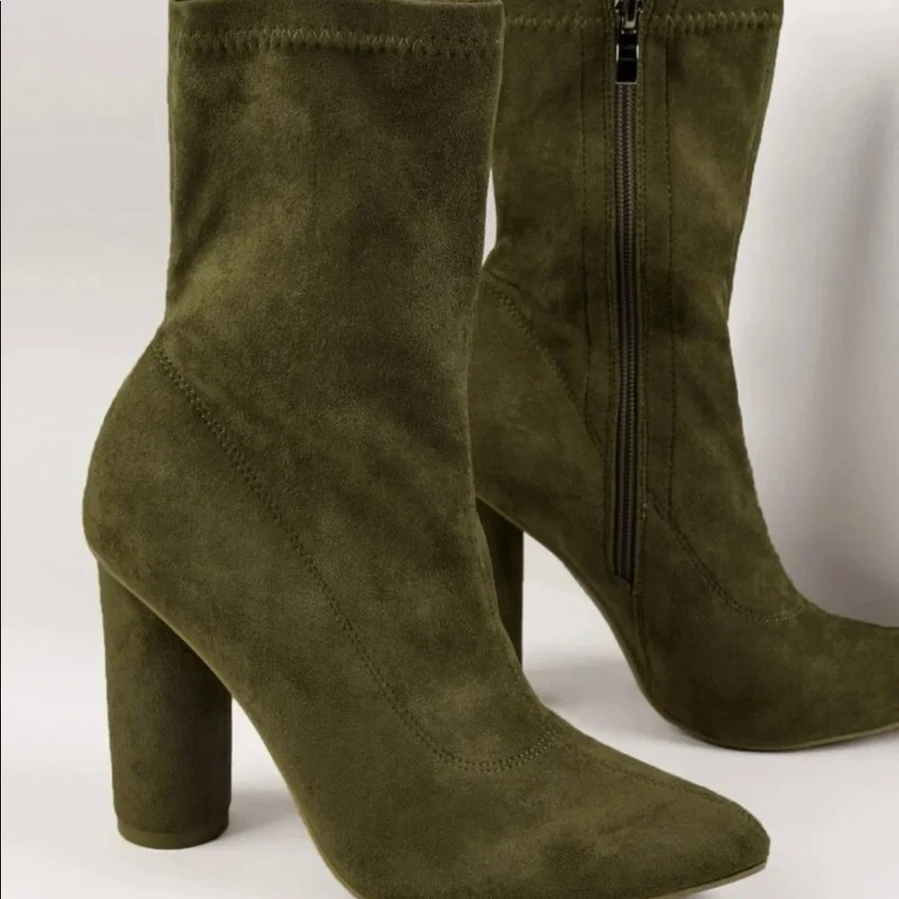 BOOTIES 🥾 NWOB - Picture 4 of 6